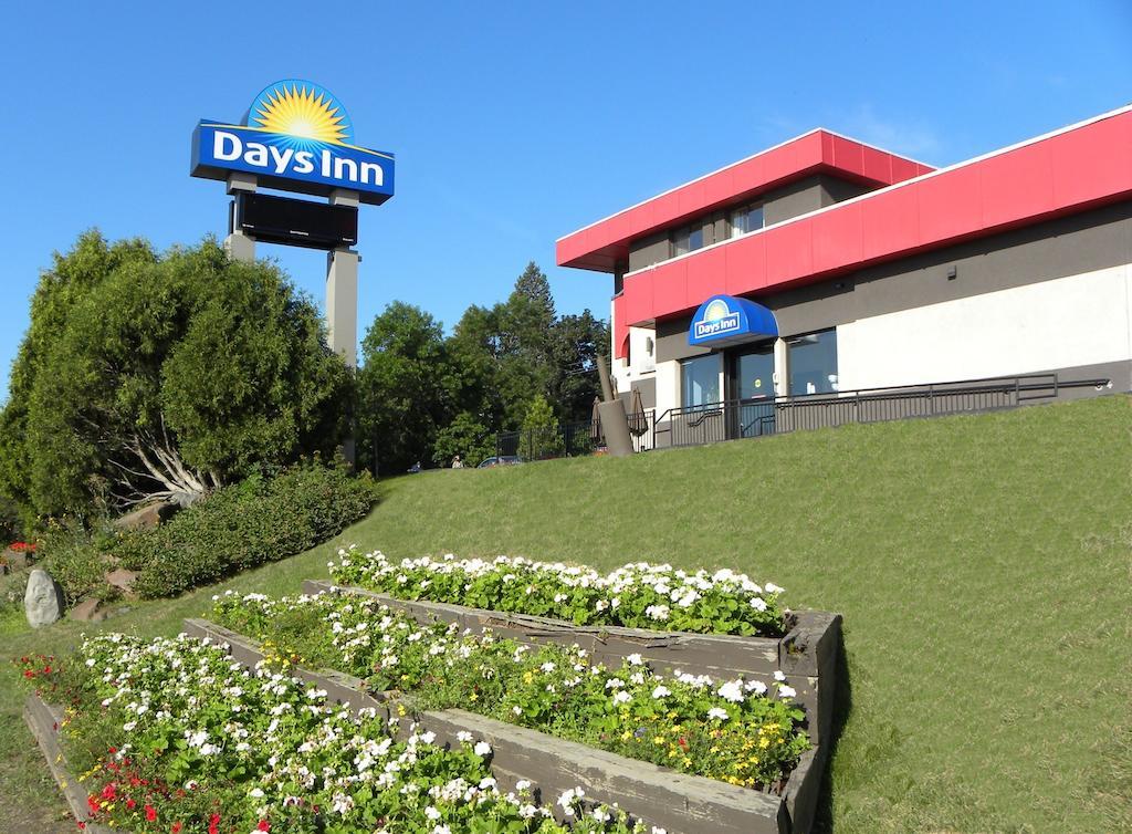 Days Inn By Wyndham Duluth Lakewalk Buitenkant foto